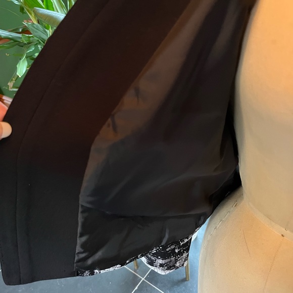 Nine West 3/4 sleeve graphic print blazer. Size 14 or comfy 12 - Picture 4 of 6